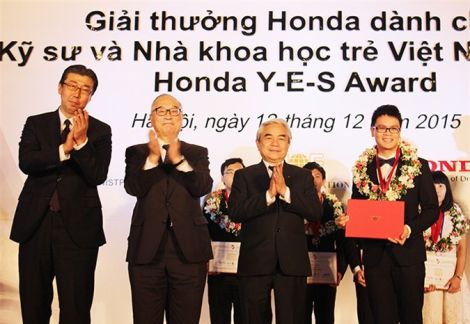 Sinh viên Việt nhận giải 'Honda Y-E-S' trị giá 30.000 USD